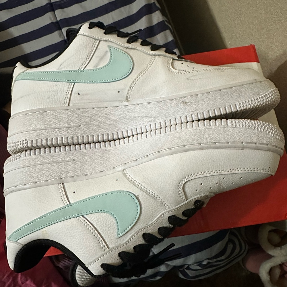 Nike Air Force 1 Low '07 LV8 White and Blue Fury-Shoe Restore